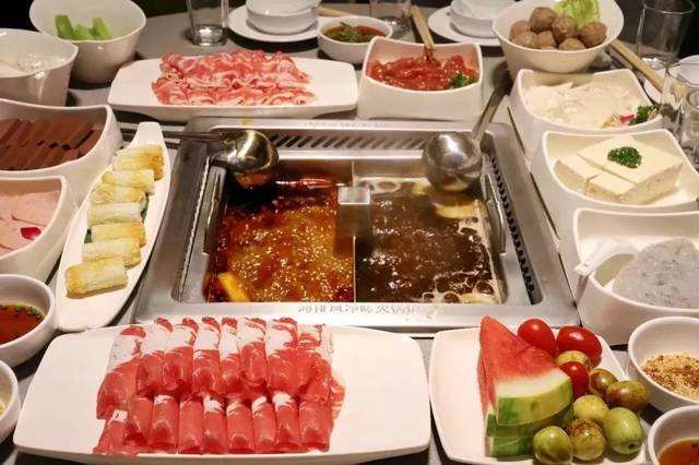 海底撈萬(wàn)鵬廣場(chǎng)店